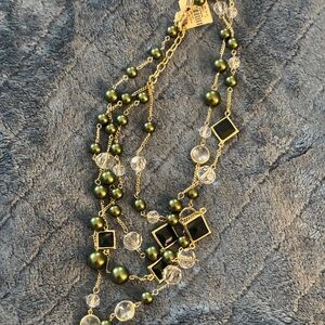 Elegant Green and Gold Multi-Strand Necklace